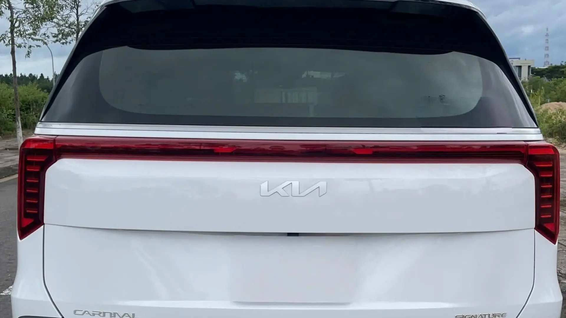 Kia New Carnival Signature 2026
