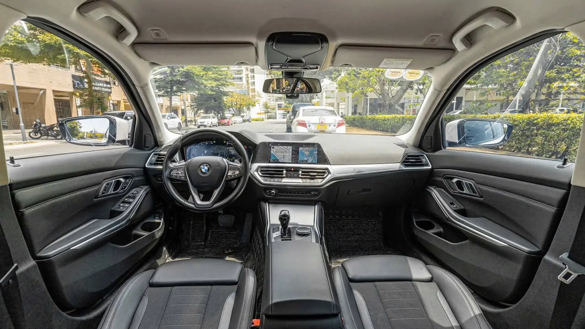 BMW 320i Sportline model 2023