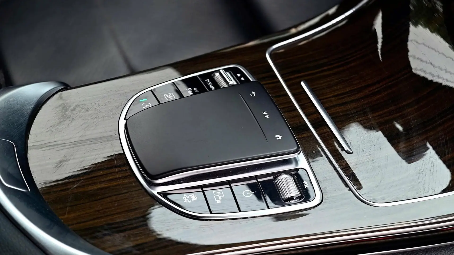 Mercedes GLC200 facelift Model 2021