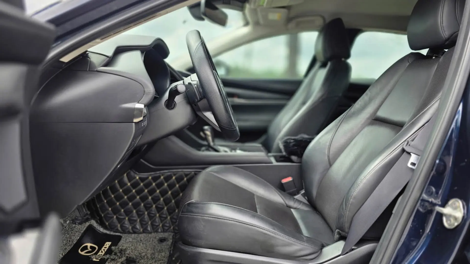 Mazda 3 Luxury 2022