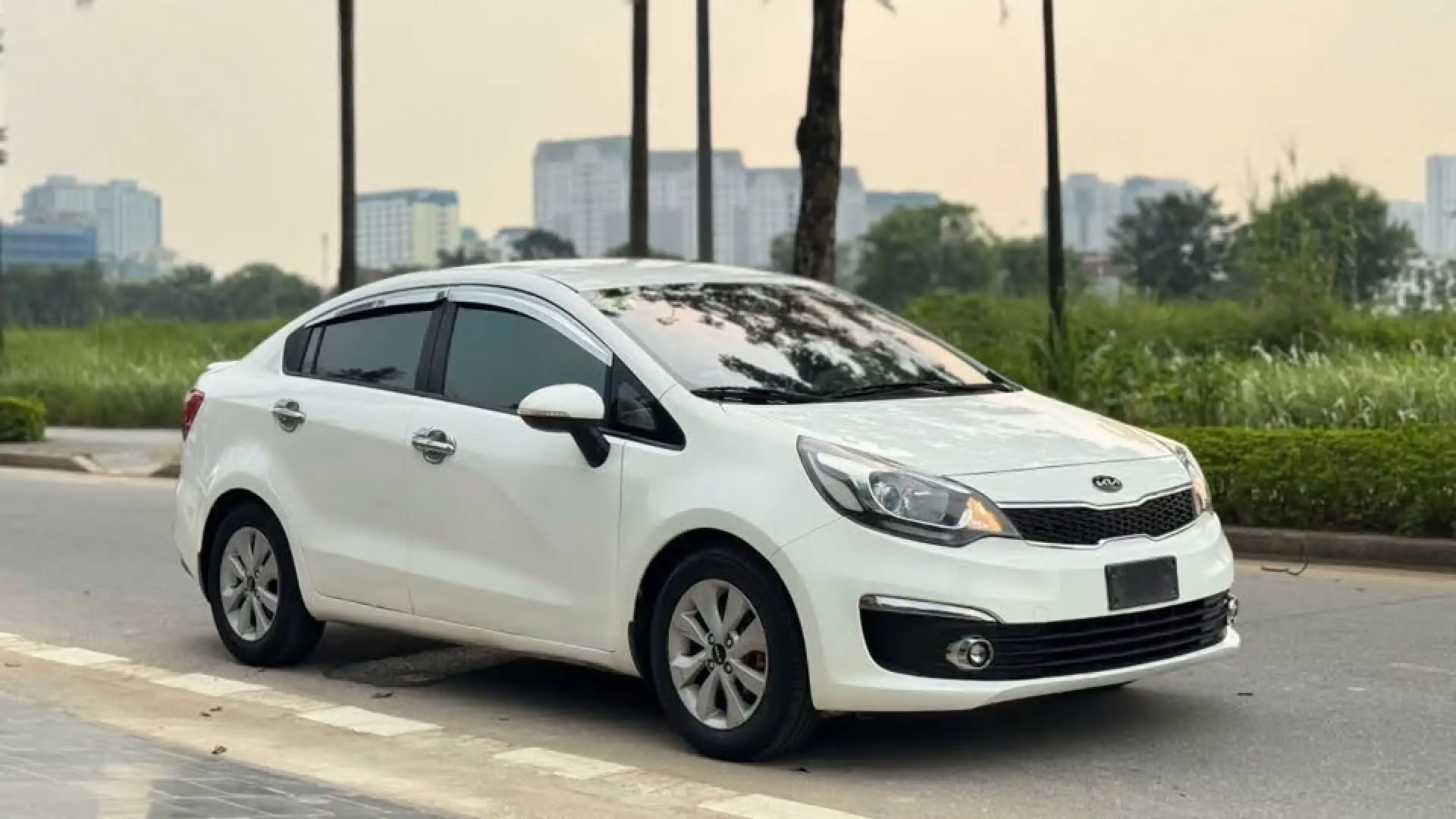 Kia Rio Sedan 2015
