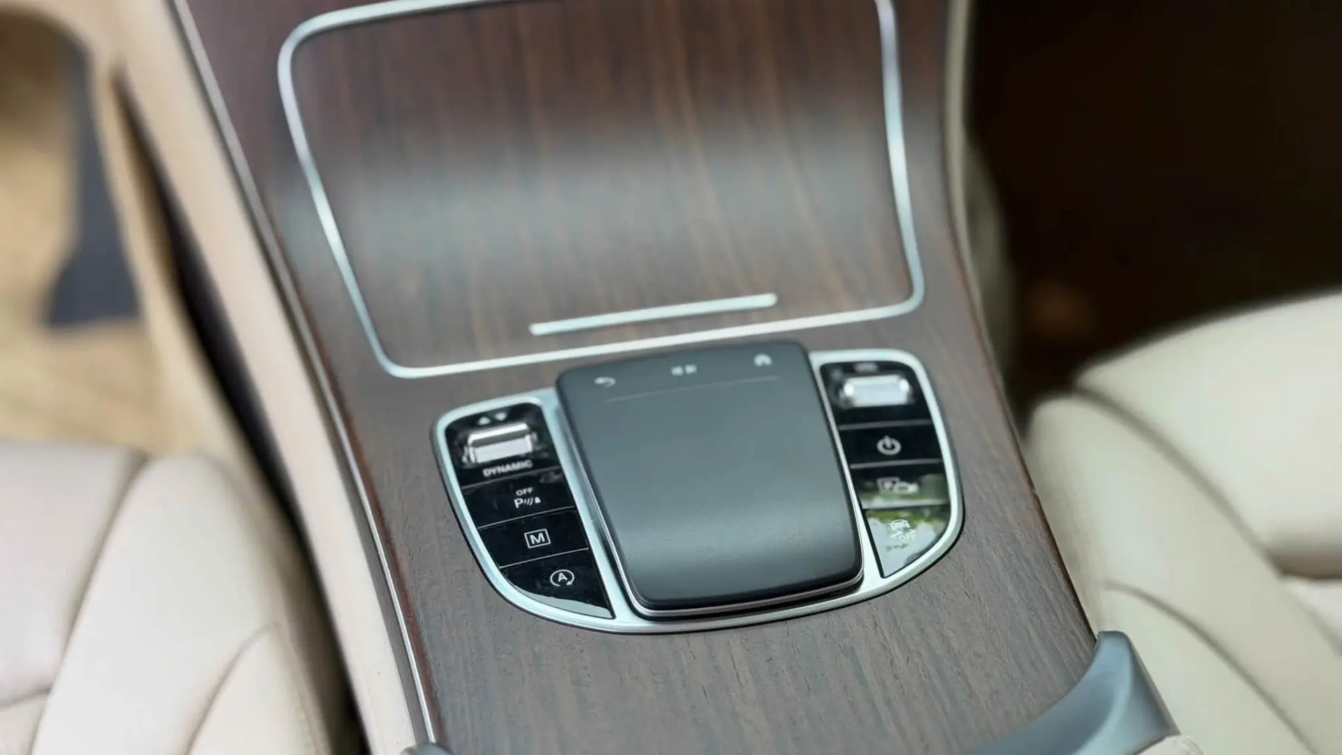 Mercedes-Benz GLC200 4MATIC 2022