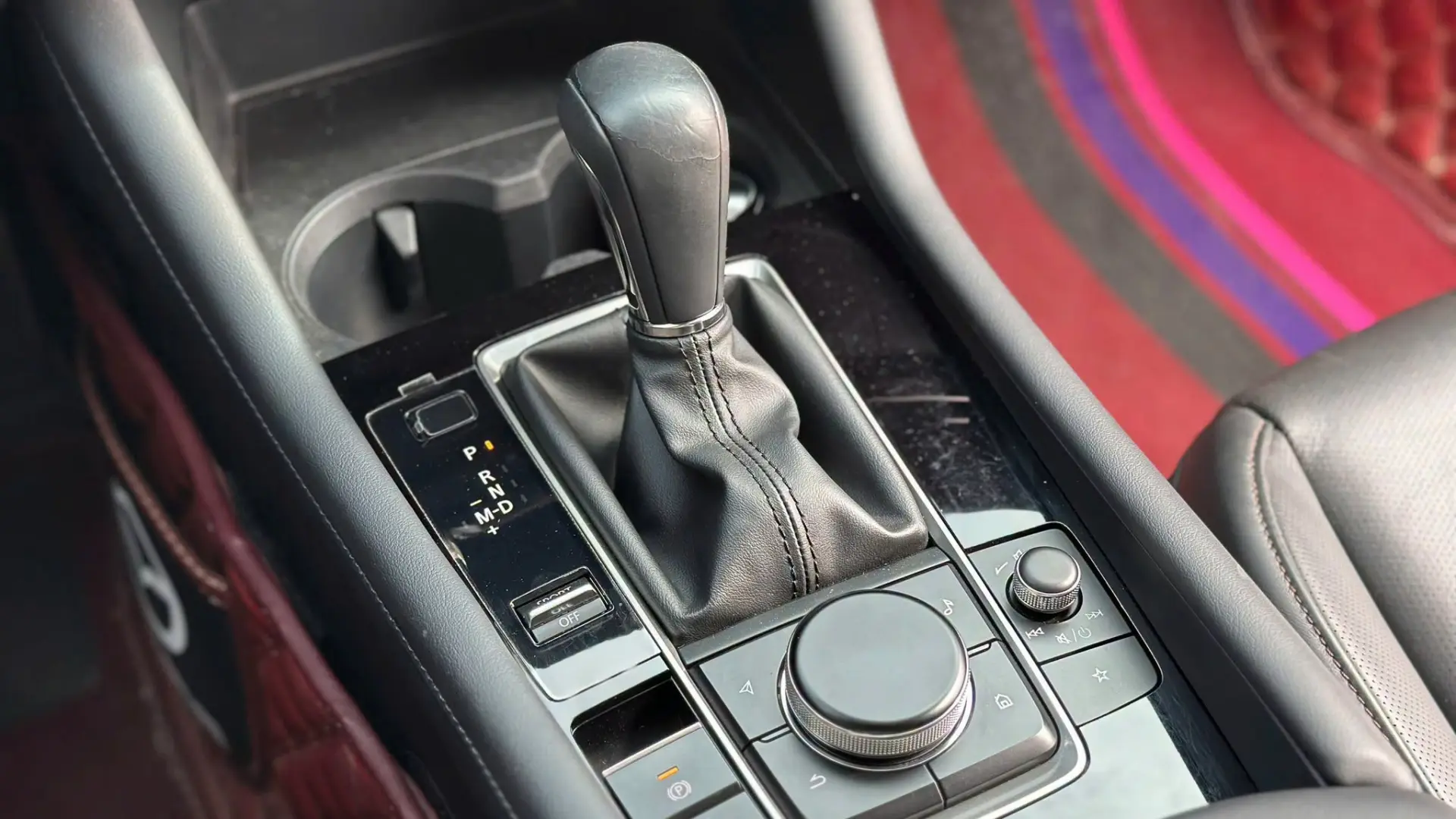 MAZDA 3 LUXURY 2023