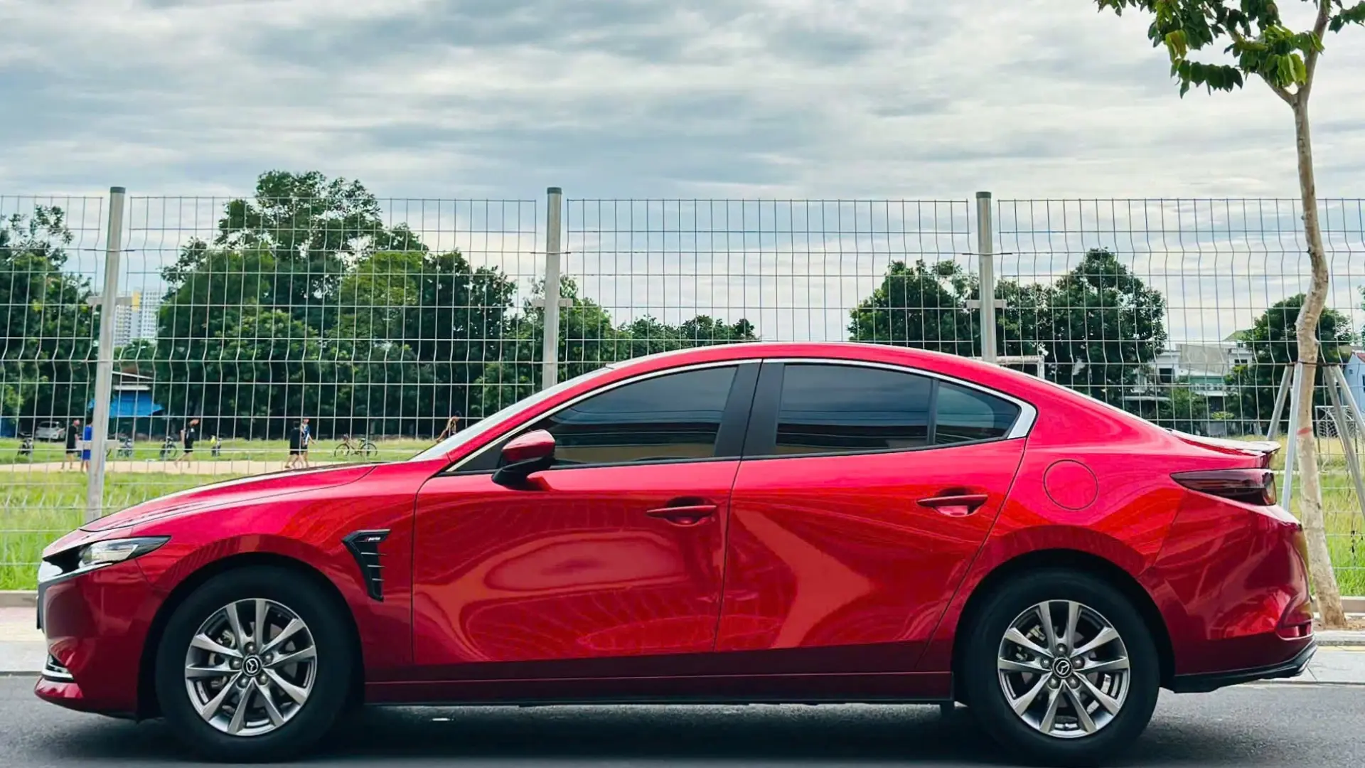 MAZDA 3 LUXURY 2023