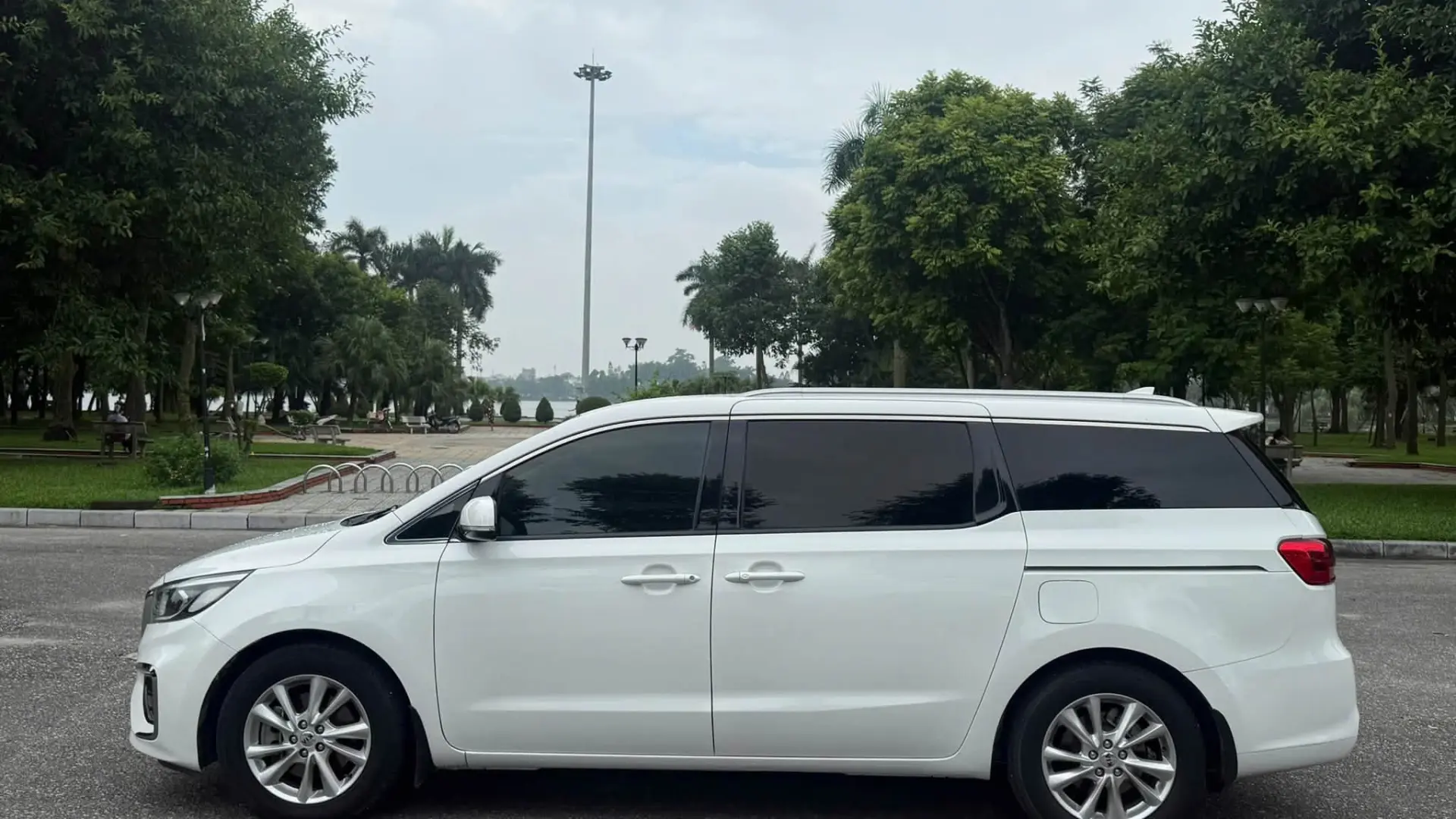 Kia Sedona Sx 2021 máy Dầu