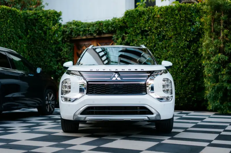 2026-Mitsubishi-Outlander-423-25-1536x1024