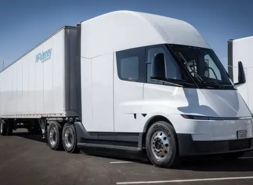 Trải Nghiệm Lái Thử Tesla Semi 2027: Xe Tải Điện 800 kW, Đi 805 Km