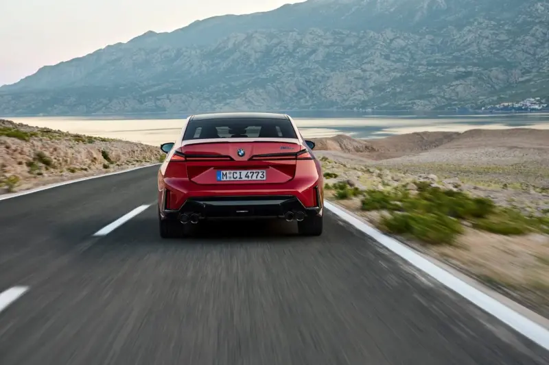 BMW-3-Series-New-Photos-2027-32-1536x1024