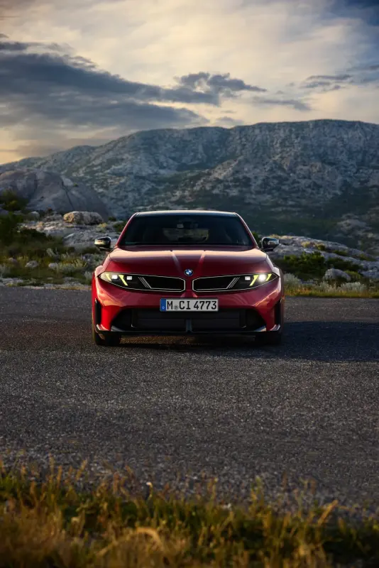 BMW-3-Series-New-Photos-2027-45-1366x2048