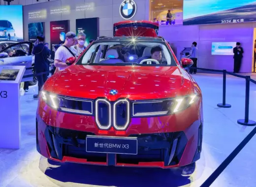 Xe điện BMW hút khách đặt cọc dù không có xe trưng bày