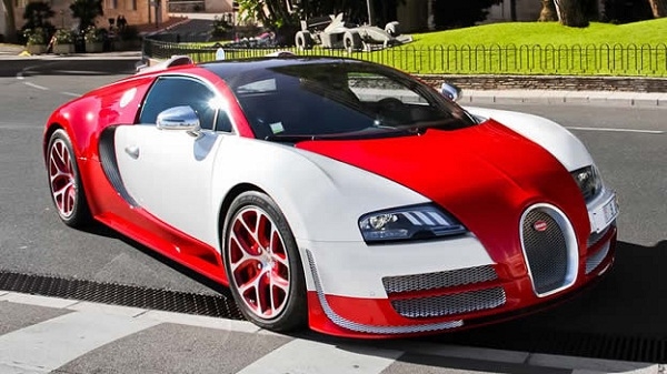 Chiếc Bugatti Veyron nguyên bản tại Pháp