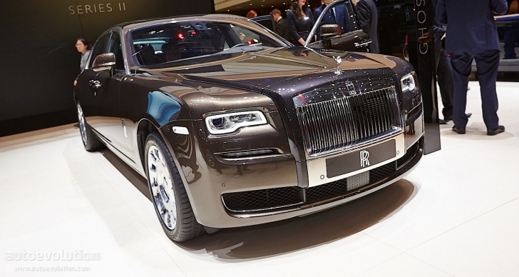 Rolls-Royce Ghost series II màu đen